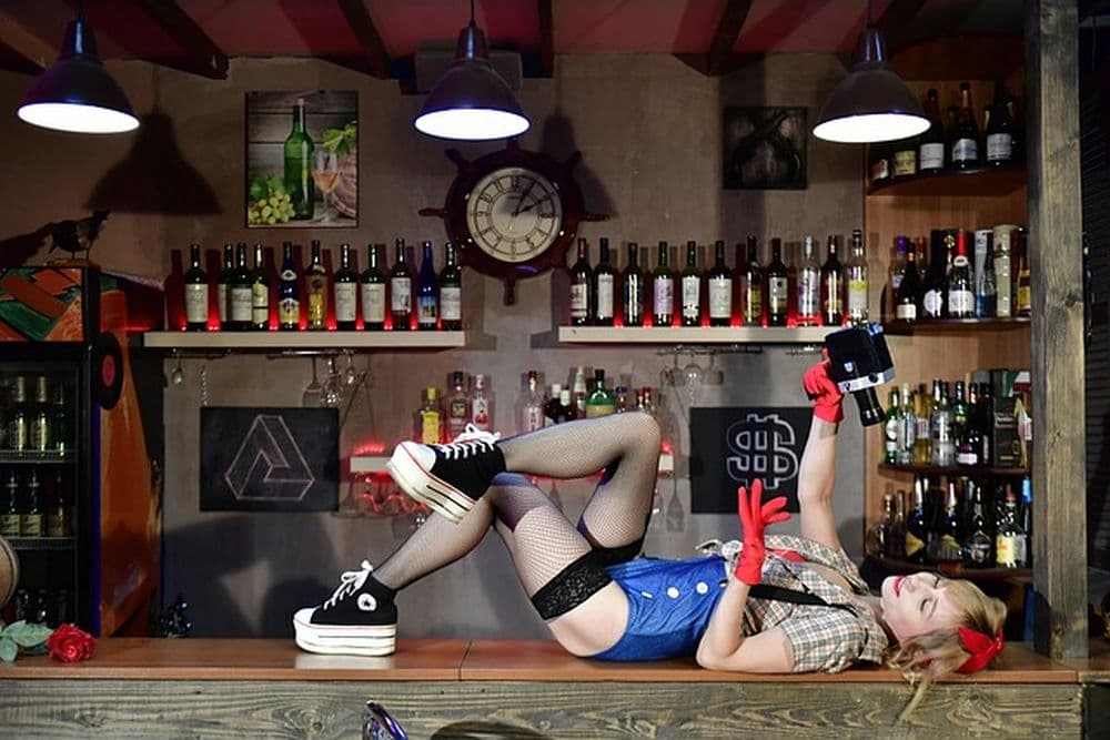 Embark on a Bartending Adventure in Fort Worth